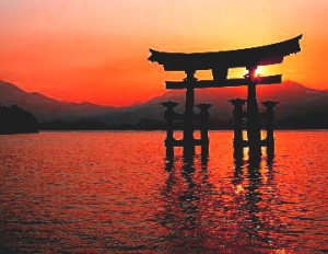 shinto_shrine_sunset